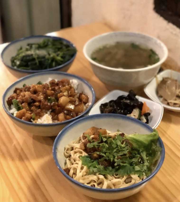 【台中グルメ】絶対食べたいおすすめグルメ10選！台湾人イチオシの名店を厳選｜2025年ミシュランガイド「ビブグルマン」掲載店も紹介！