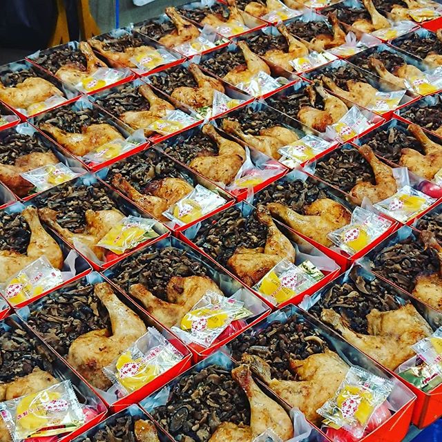 【台湾グルメ】 林合發油飯粿店 【台湾グルメ】台湾人が選ぶ迪化街周辺グルメ9選!レトロな街並みが魅力のエリアでおいしいものを食べつくそう!
