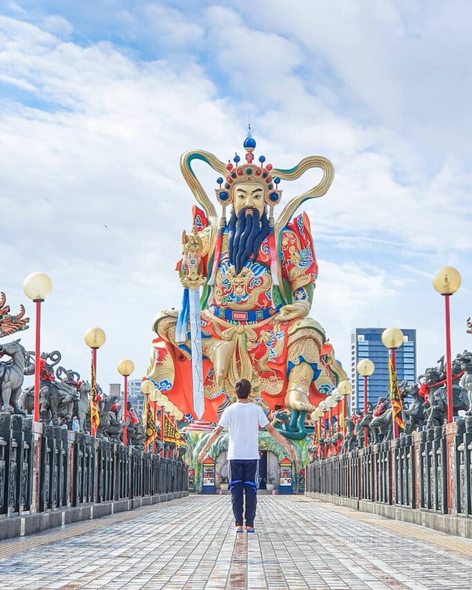 【蓮池潭】高雄屈指の観光地!蓮池潭で外せない見どころ4選&アクセスを解説! 【蓮池潭】高雄屈指の観光地!蓮池潭で外せない見どころ4選&アクセスを解説!