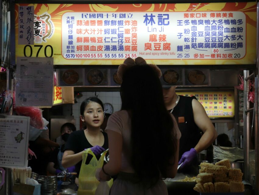 【寧夏夜市】人気屋台12選！大人気のグルメ夜市で食べ歩き！