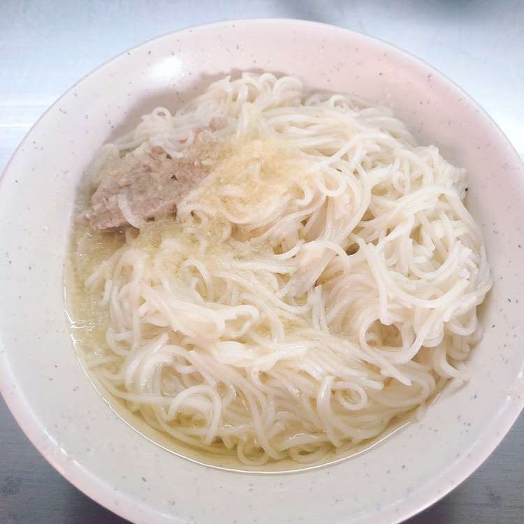 【台湾グルメ】許仔豬腳麵線 【台湾グルメ】台湾人が選ぶ迪化街周辺グルメ9選!レトロな街並みが魅力のエリアでおいしいものを食べつくそう!