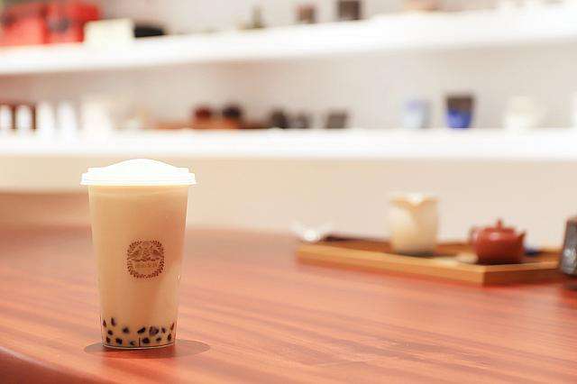 【タピオカミルクティー作り】永康街のお茶屋さん「遊山茶訪」でタピオカミルクティー作りを体験!100年以上続く老舗の茶葉で入れるミルクティーは唯一無二の味! 【タピオカミルクティー作り】永康街のお茶屋さん「遊山茶訪」でタピオカミルクティー作りを体験!100年以上続く老舗の茶葉で入れるミルクティーは唯一無二の味!