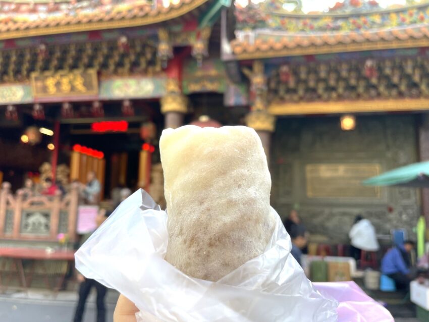 朝ごはんにぴったりの「潤餅」。野菜たっぷりなところも嬉しいポイントです! 【雙連朝市】1日の始まりは台北のローカル朝市から!グルメ&ショッピング完全ガイド