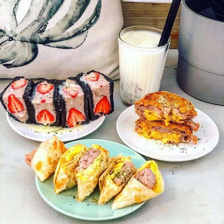 魚吃土手作三文治の手作りサンドイッチ