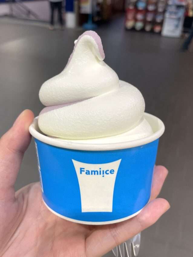 台湾ファミリーマートのFami !ceソフトクリーム