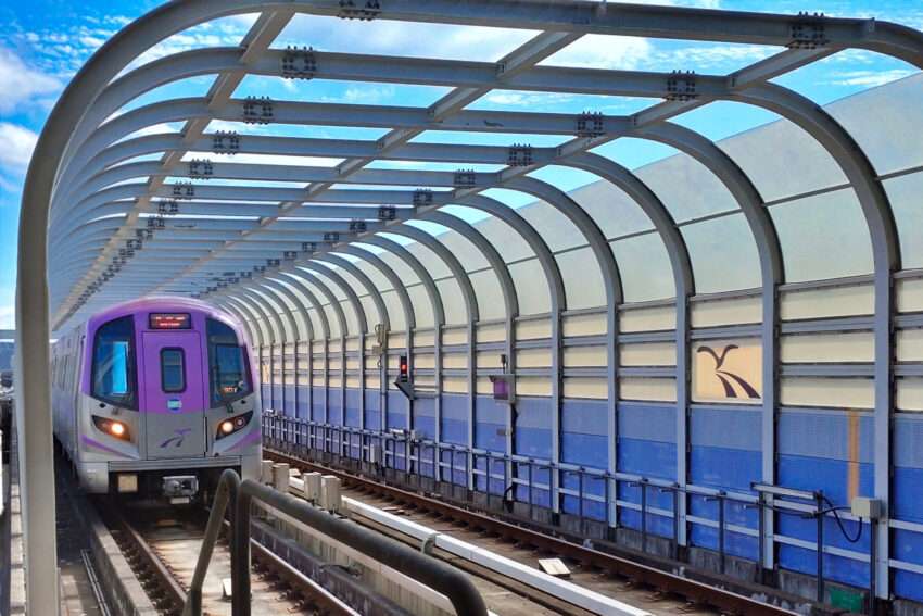 台北から桃園空港へ向かう桃園MRT