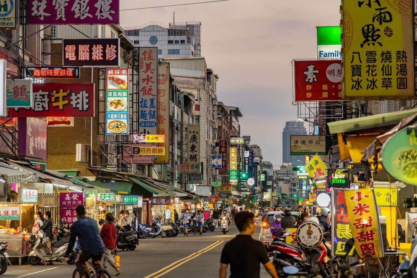 吉林夜市の夜の様子