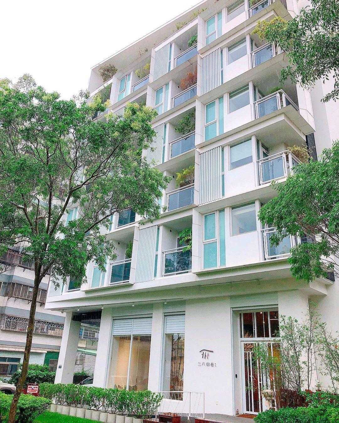 二八樹巷旅宿の廊下。台中逢甲エリアの古民家スタイルの宿泊施設。