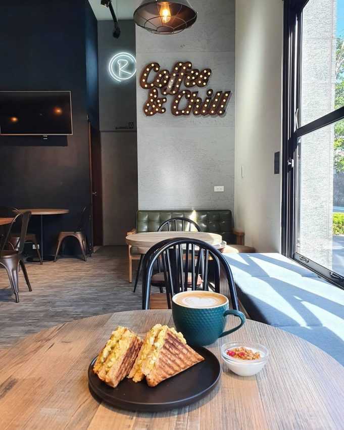Caffe'Rue 路口加啡のオーストラリア式フラットホワイト