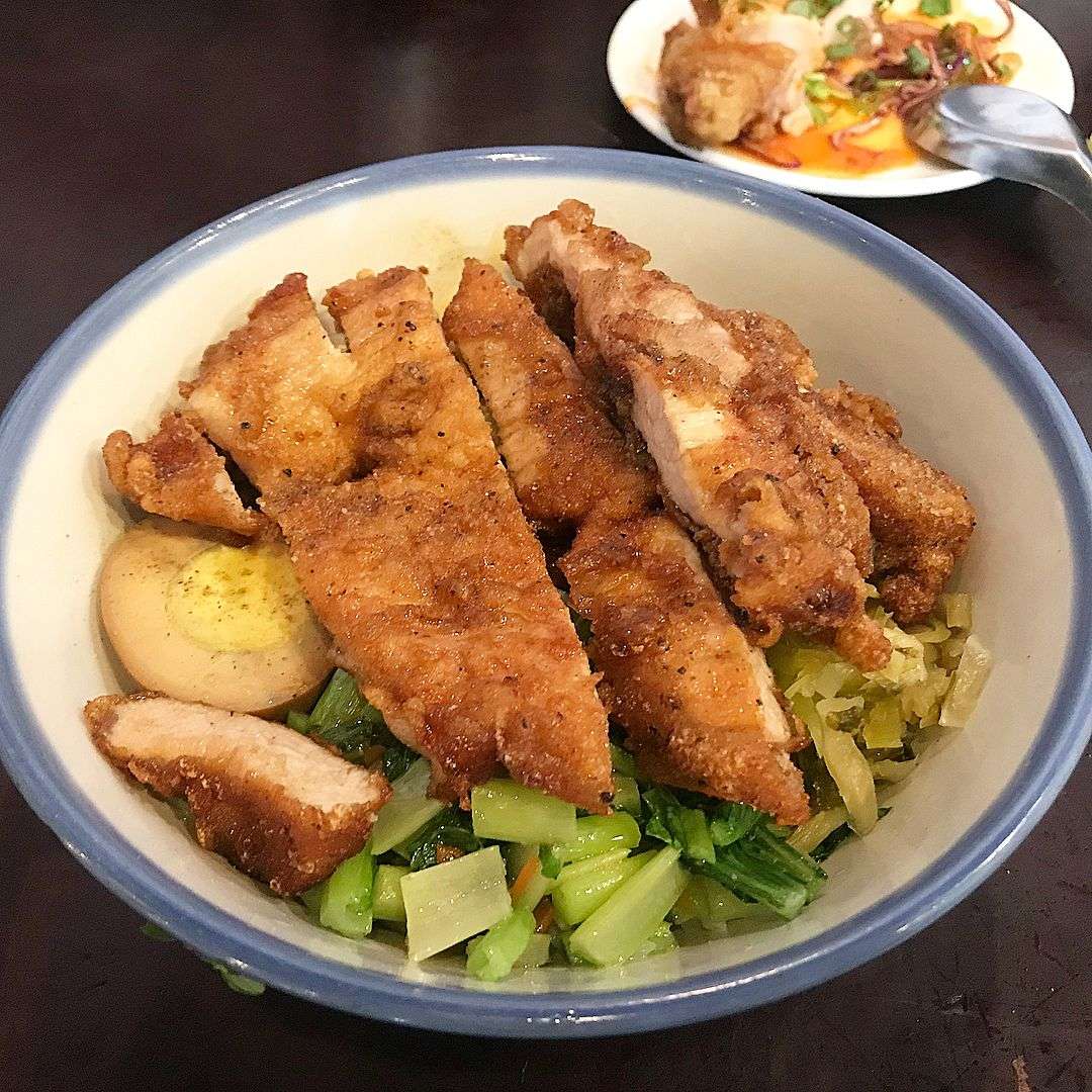 厚道飲食店の料理