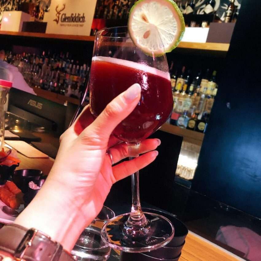 La Face Barの店内の雰囲気