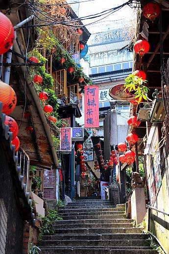 台北から九份へのアクセス（taipeinavi.jp）