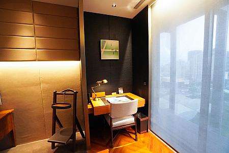 Deluxe Double Room with Park Viewの室内の様子