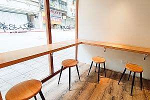 永康街にあるSnow Bro秘方雪人兄弟の飾らない店内と雪花冰