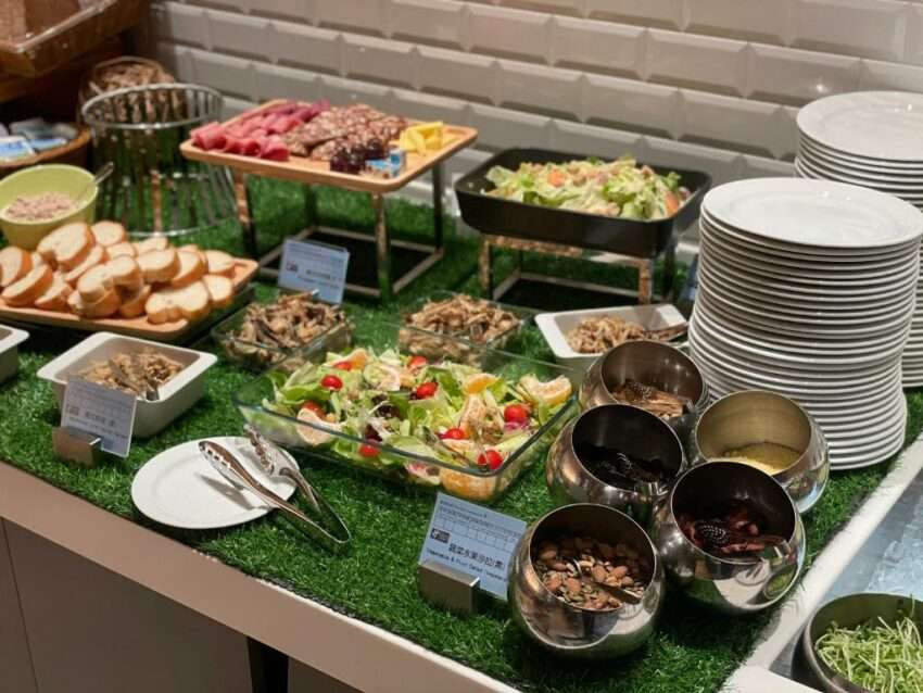 嘉義智選假日酒店 Holiday Inn Express Chiayiのバルコニーからの眺望