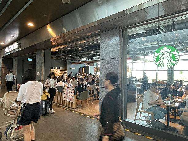 高鐵台中駅構内の飲食店エリア