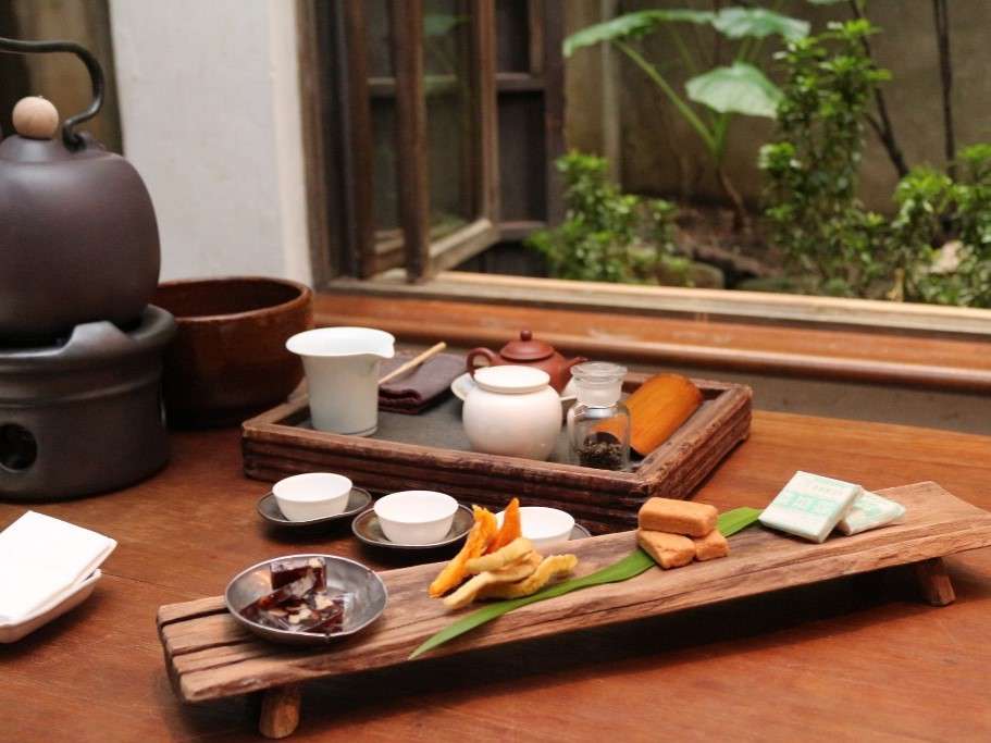 青田茶館の茶器と台湾茶