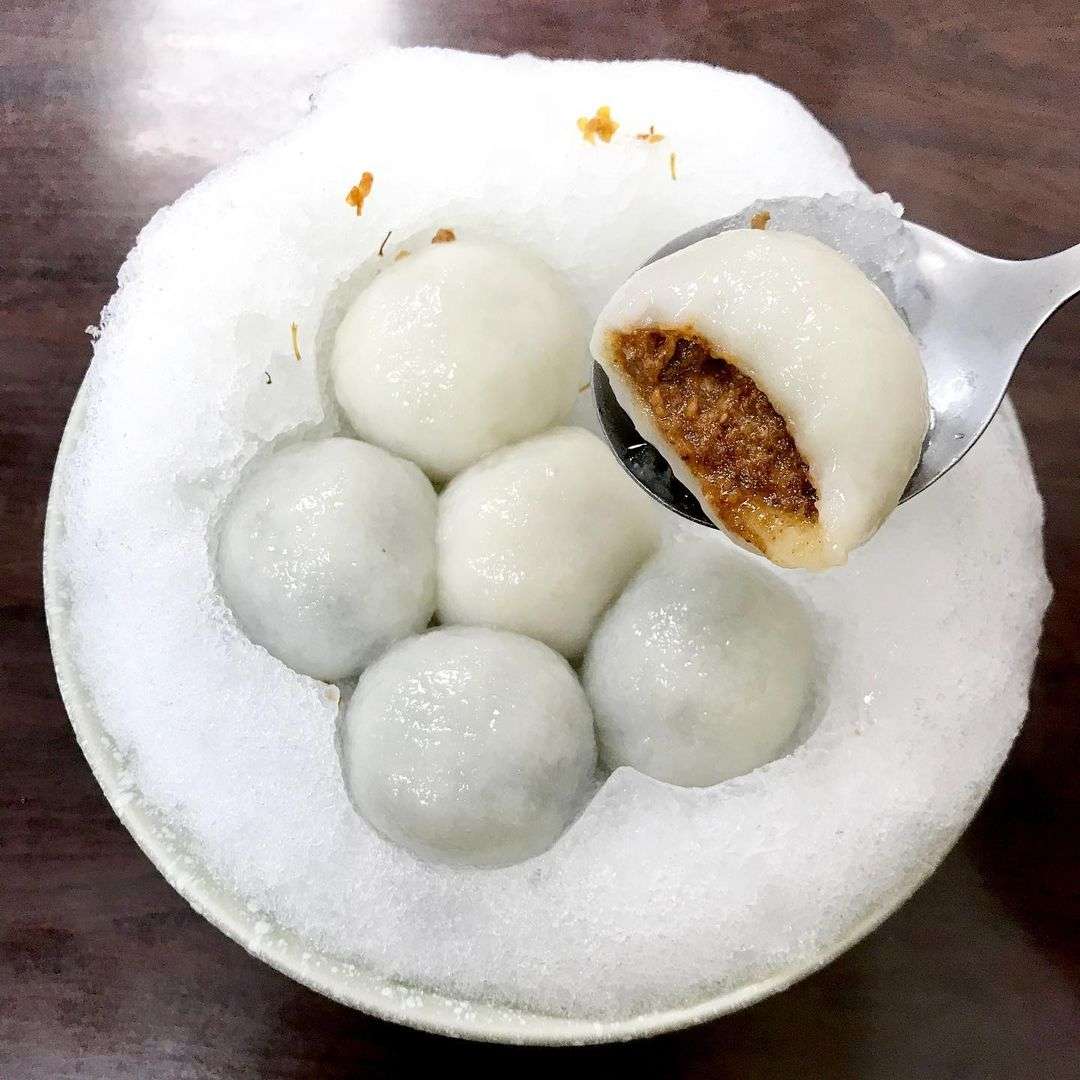 御品元冰火湯圓の冷たいアイスと温かい湯圓の組み合わせ