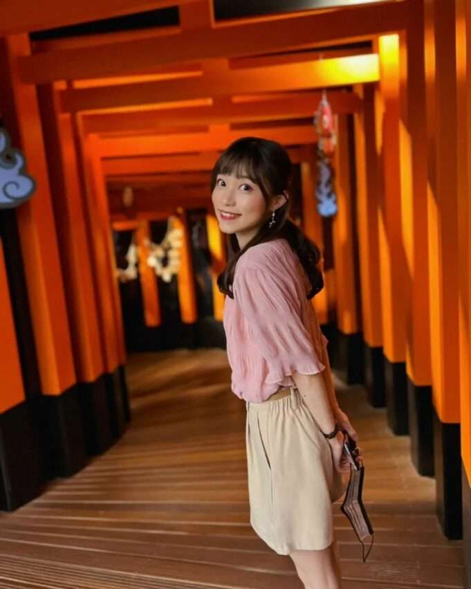 桃園 室内観光 手信霧隠城の異国風室内フォトスポット。写真撮影に適した空間が広がる