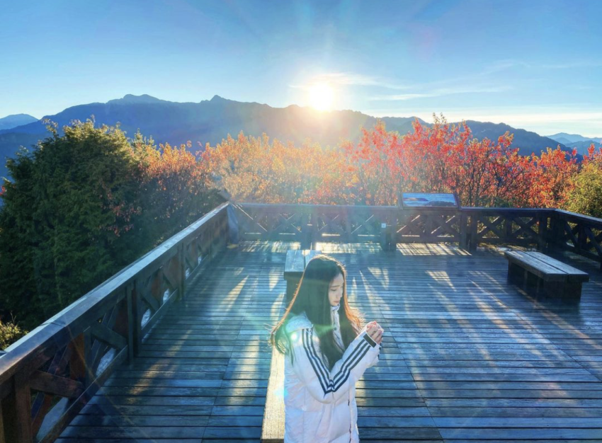 祝山駅から見る日の出の光景