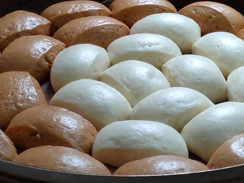 龍美手工肉まん。蒸したての阿里山ご当地グルメ