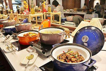 麗香苑ビュッフェの料理ラインナップ全体の様子