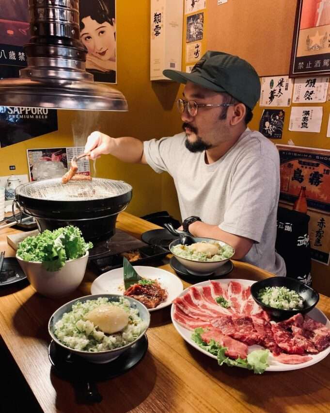 Hi燒肉の各種ホルモン食材の盛り付け