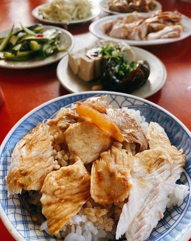 微笑火雞肉飯の店内の様子