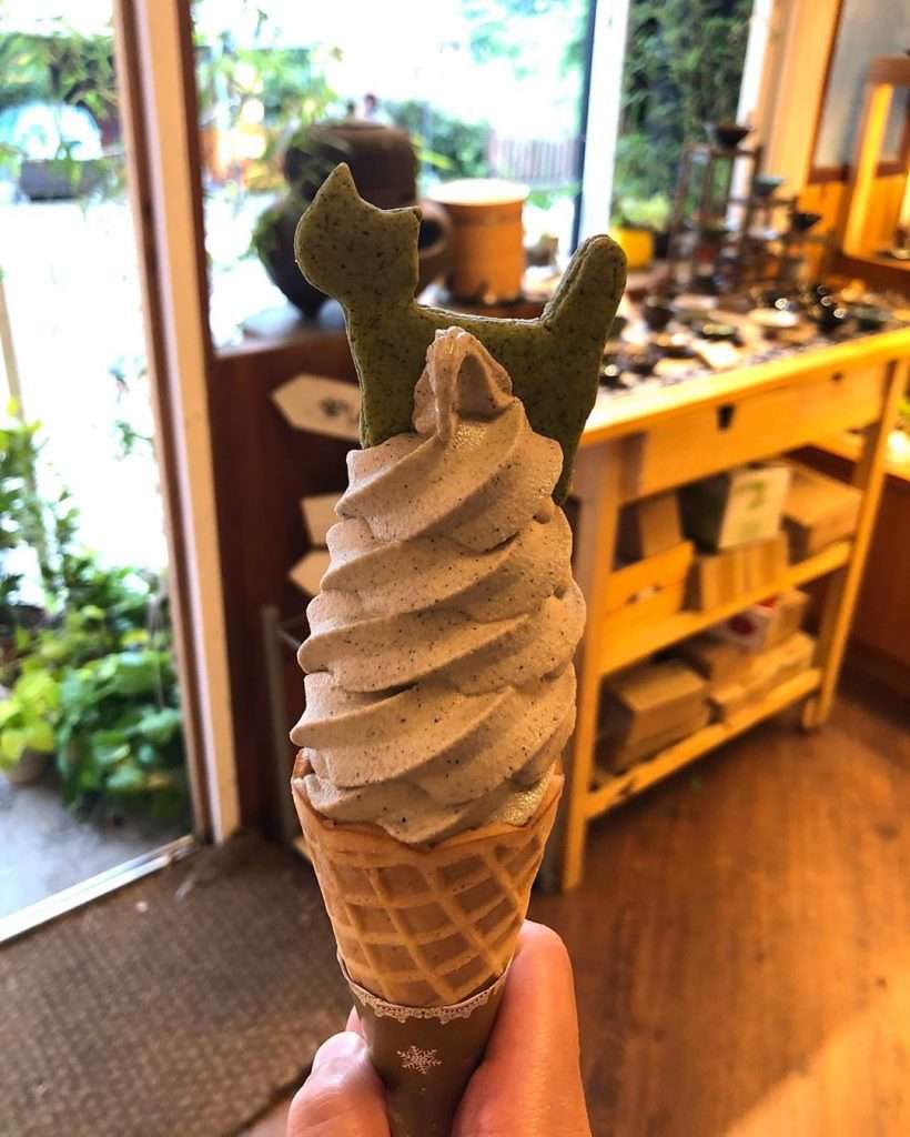 猫空Cafe巷の景観カフェ。周辺に茶園が広がる