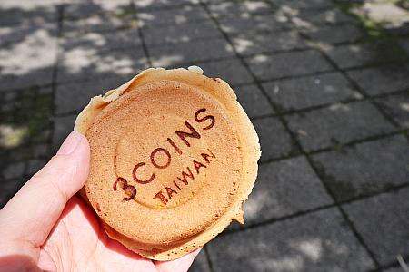 3COINS TAIWAN焼印入りの車輪餅