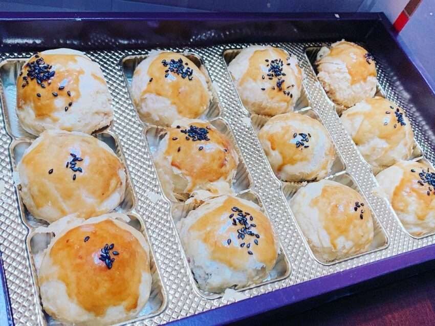 高雄・真瑞美餅店の蛋黄酥。市場に潜む地元の伝統菓子店