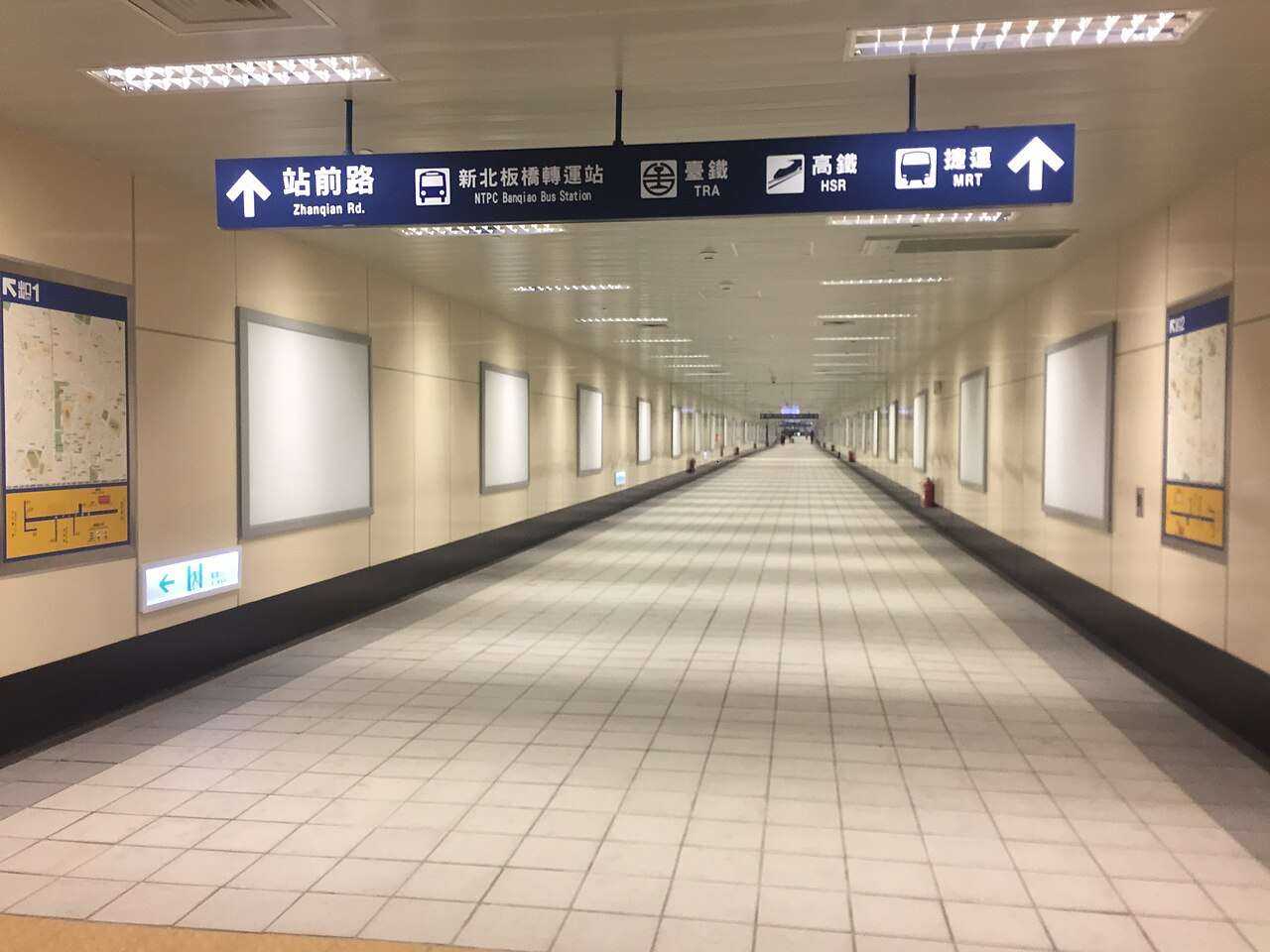 板橋駅の環状線乗り換え通路