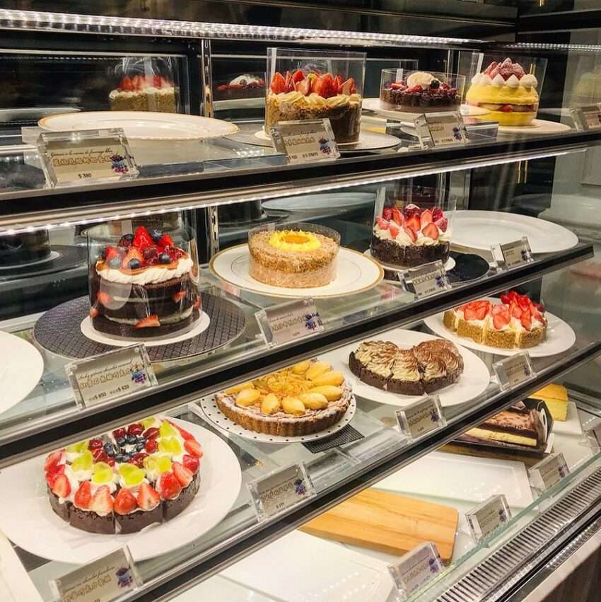 法國的秘密甜點の丸いケーキ。カラフルで精緻な見た目