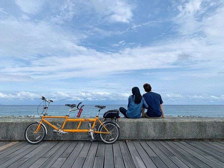 台東海濱公園の海岸沿いのサイクリングロード
