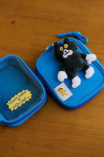 ぬいぐるみ付きミニバッグ（聯名款娃包含玩偶）990元